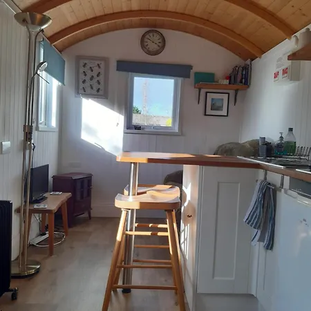 The Shepherd Hut Carleen Exterior photo