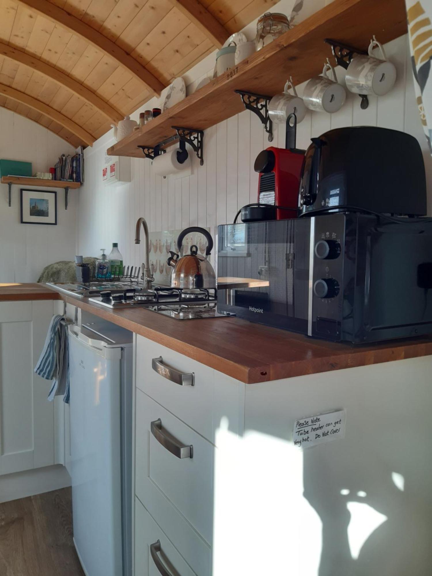 The Shepherd Hut Holiday home *
